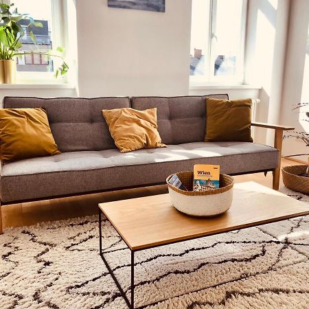 Helle 4 Zimmer Familien-Wohnung Mit Balkon! Schloss Schonbrunn In Gehdistanz 维也纳 外观 照片