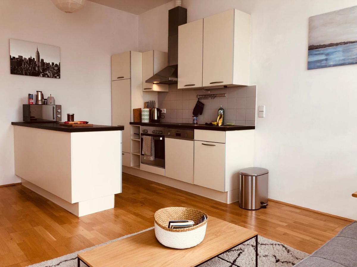 Helle 4 Zimmer Familien-Wohnung Mit Balkon! Schloss Schonbrunn In Gehdistanz 维也纳 外观 照片