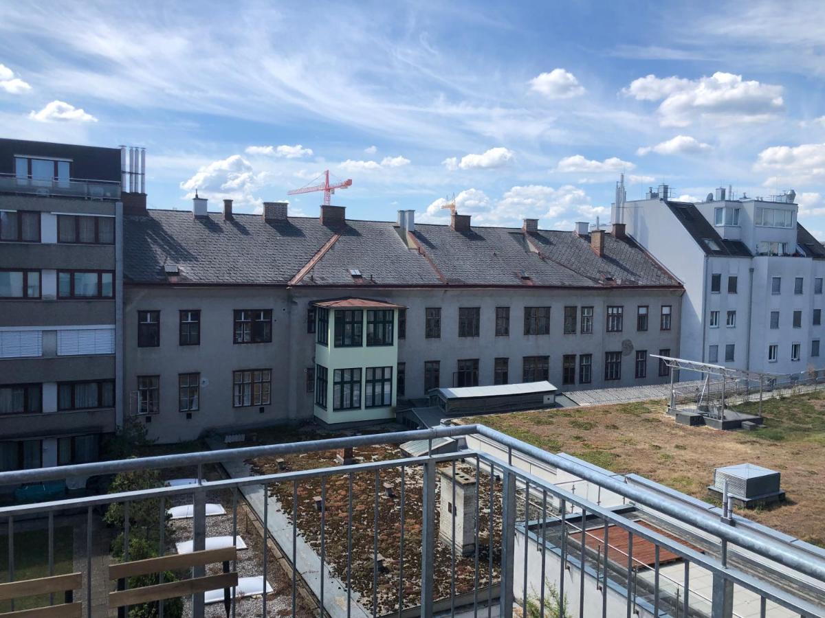 Helle 4 Zimmer Familien-Wohnung Mit Balkon! Schloss Schonbrunn In Gehdistanz 维也纳 外观 照片