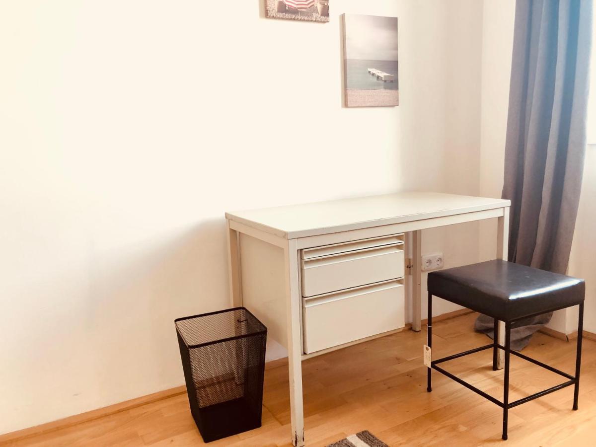Helle 4 Zimmer Familien-Wohnung Mit Balkon! Schloss Schonbrunn In Gehdistanz 维也纳 外观 照片