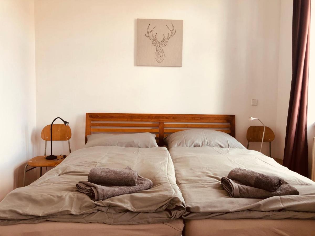 Helle 4 Zimmer Familien-Wohnung Mit Balkon! Schloss Schonbrunn In Gehdistanz 维也纳 外观 照片